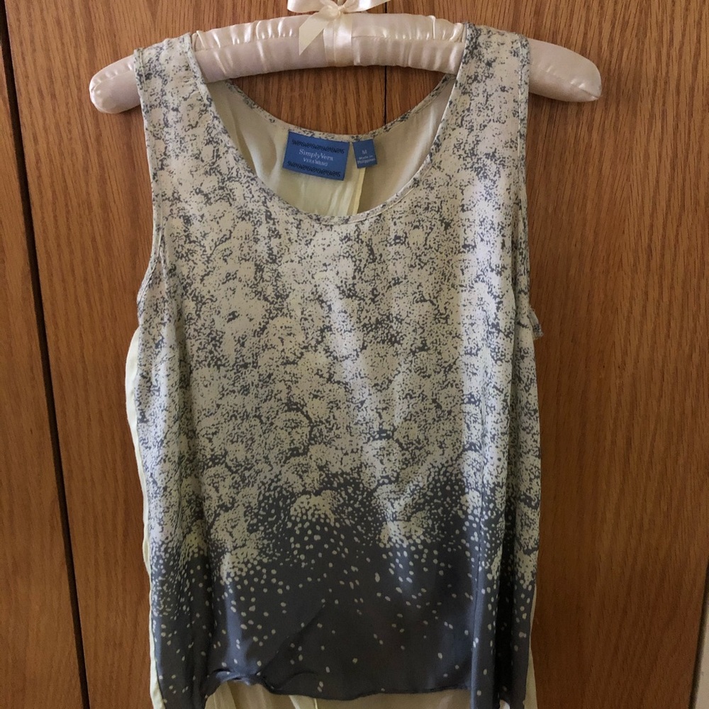 Vera Wang tank☀️😎